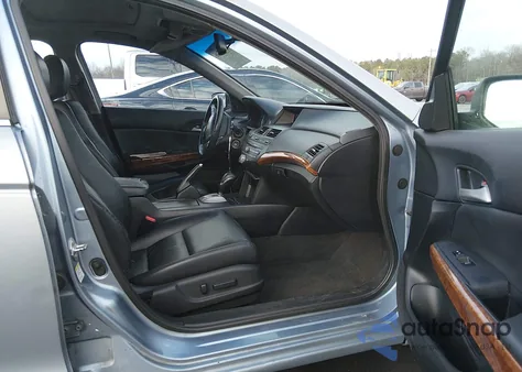 2011 Honda Accord 2.4 Ex-L from USA, damaged, VIN 1HGCP2F82BA075394